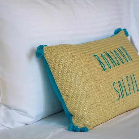 Bed & Breakfast O'myosotis - 400m Centre Historique - Parking Gratuit - Piscine Et Jardin Sarlat-la-Canéda